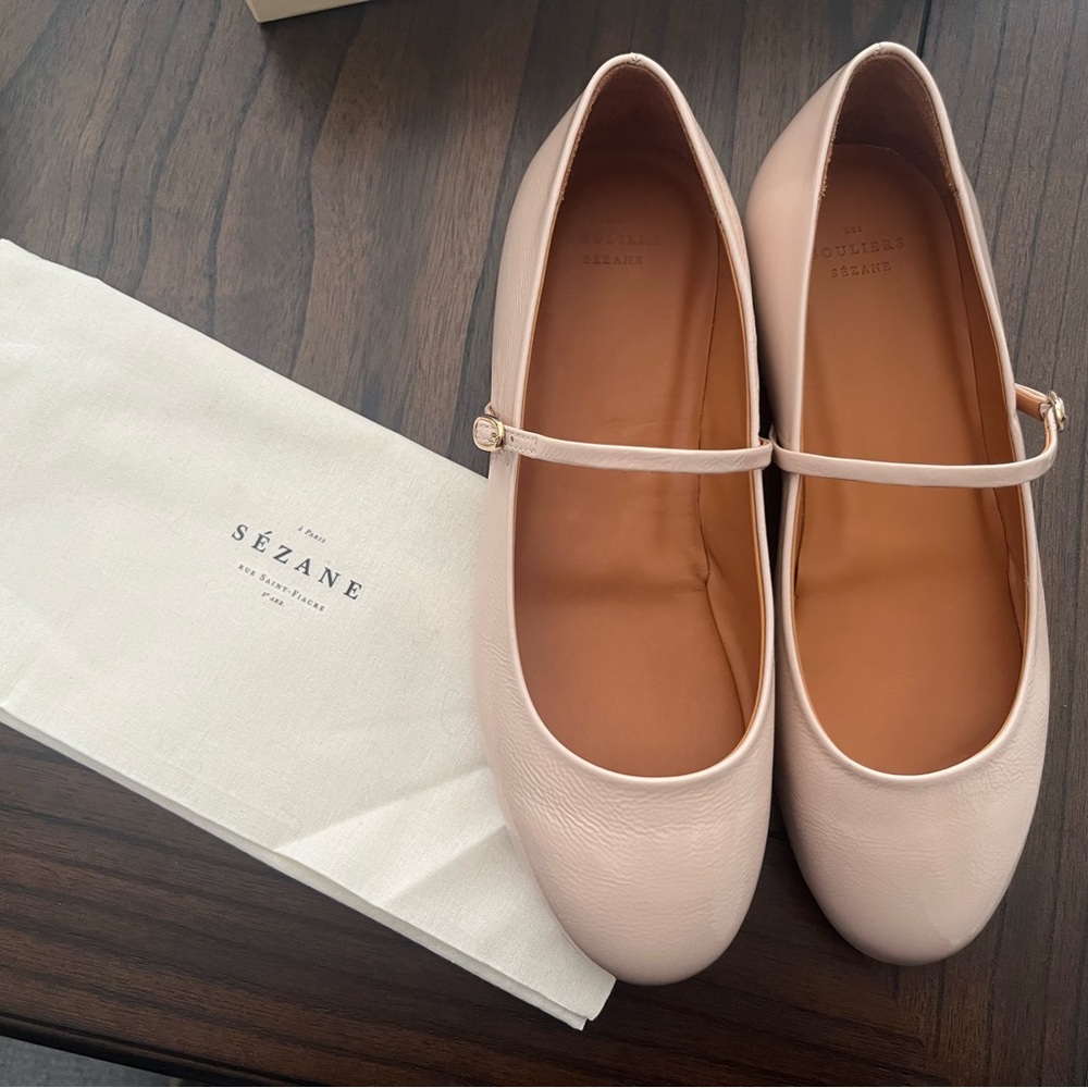 New in Box. Sezane Meline Low Ballerinas, light pink size 7!